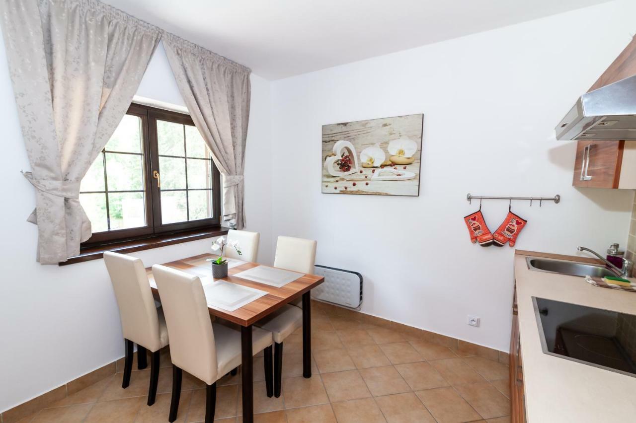 Апартаменти Vila Helena - Apartman Helena 15 Ружомберок Екстер'єр фото